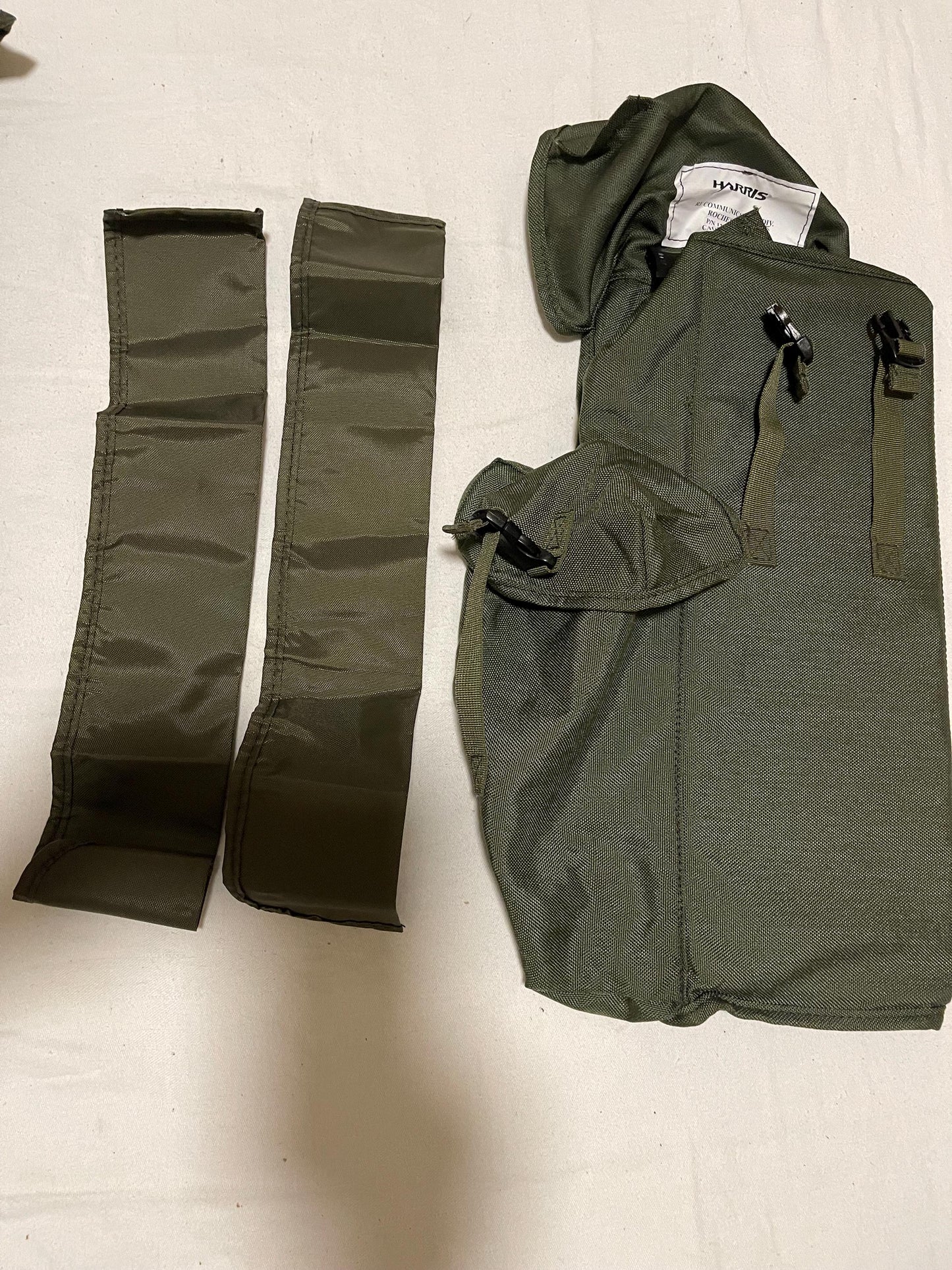 New Genuine US Vintage Military Harris Falcon II radio pack PRC 150 Plus pouches.
