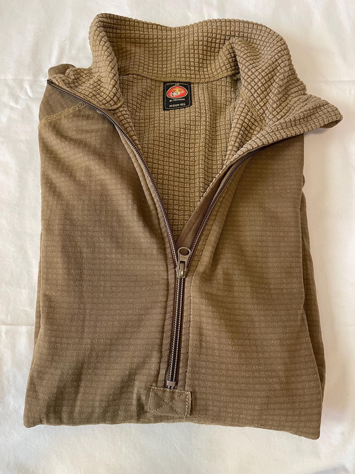 USMC marine Cold weather Level 2 grid pattern Coyote tan half zip top/ shirt. Med. Reg. & Med. Long.