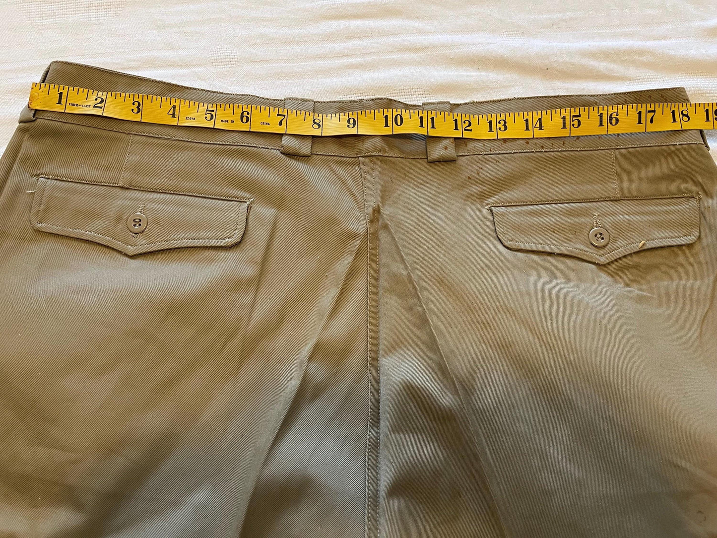 Genuine French Army Vintage Cotton/Twill M1952 Chino Khaki Short In New Mint Condition.