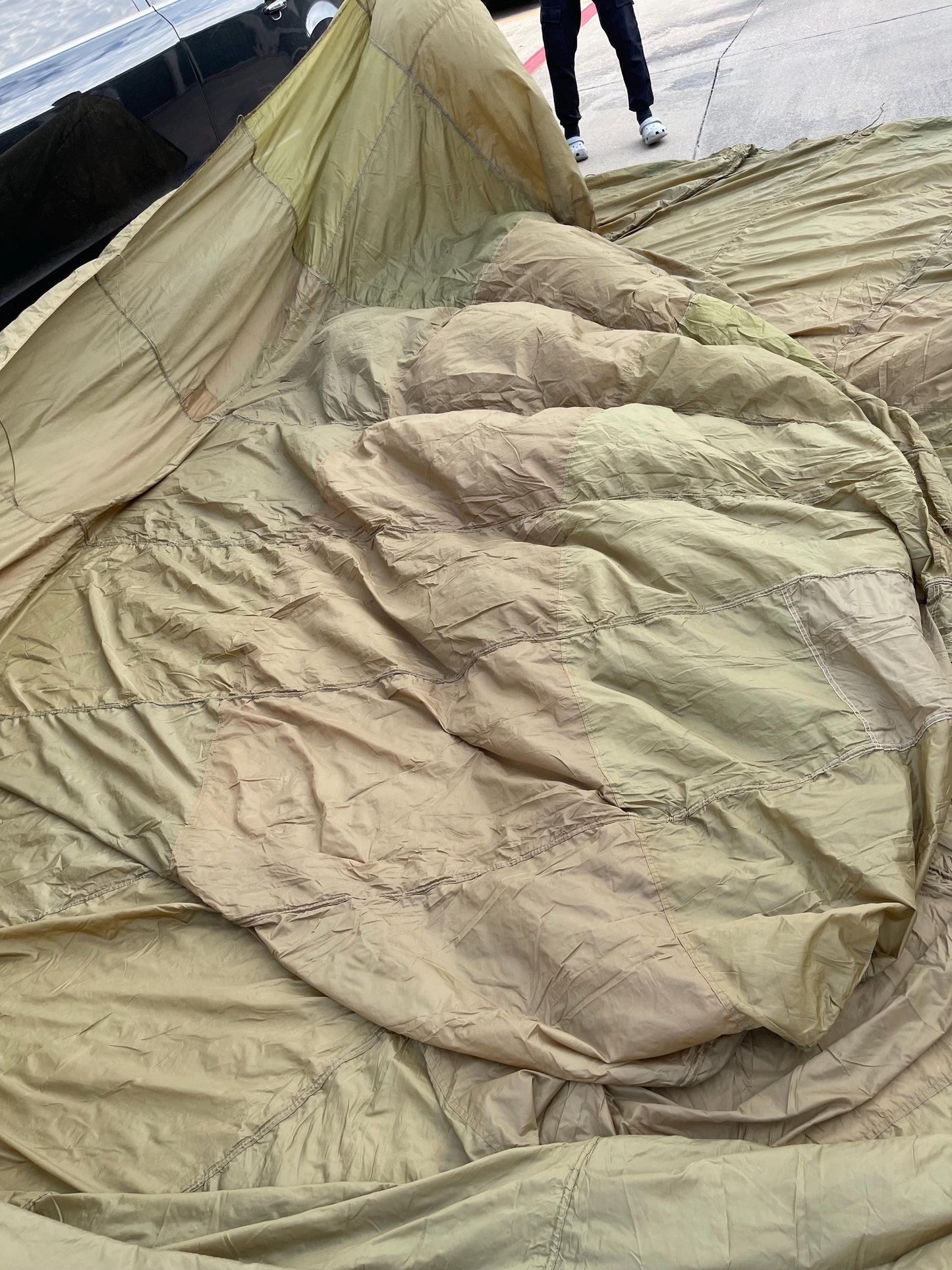 French Military 28' FT Parachute, canopy, Photo Shoot OD. Green.