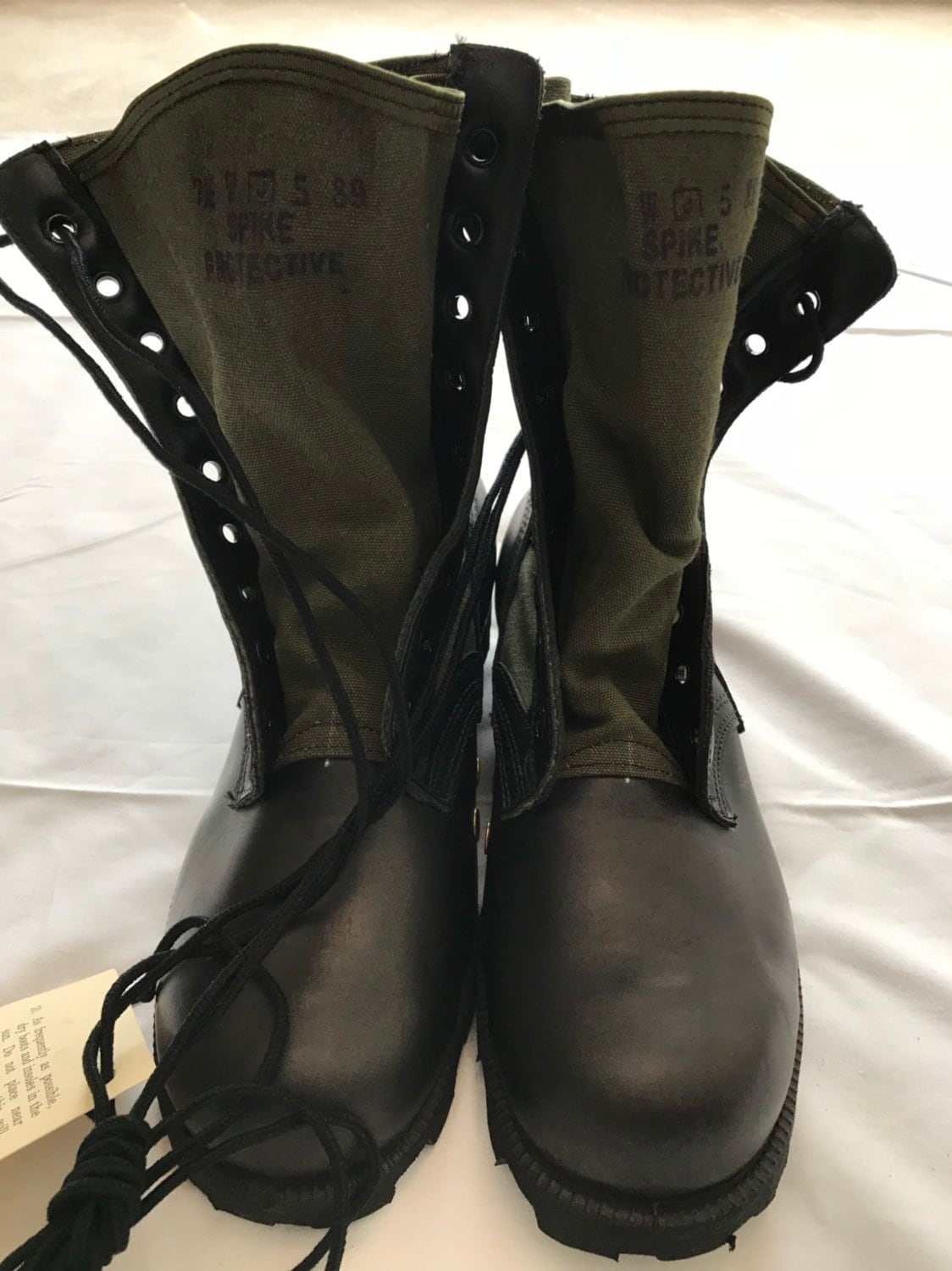 Genuine US military vintage Vietnam Spike Protective jungle boots 7 Wide and 71/2 Wide , New.