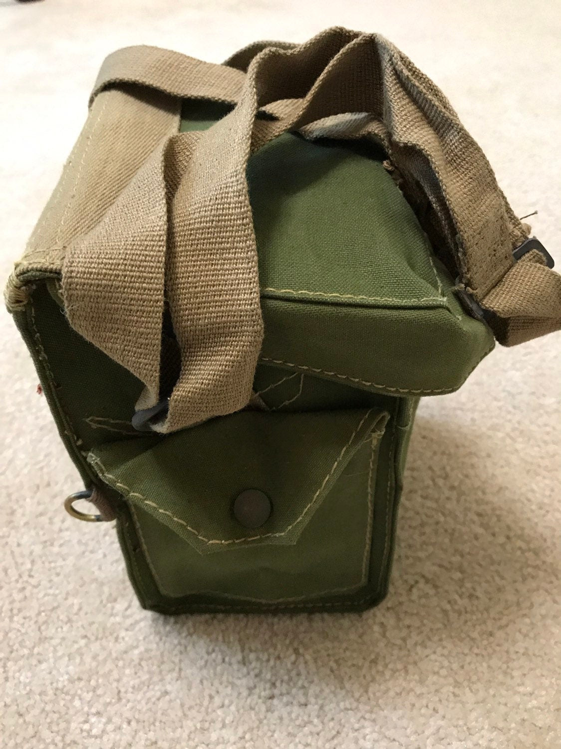 WW ll Genuine British Army Shoulder bag haver sack green