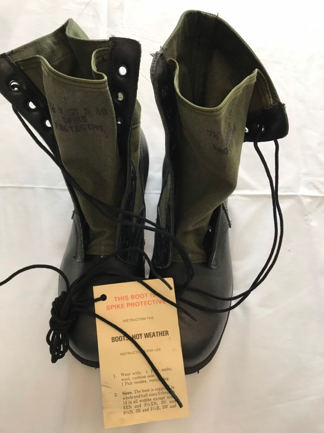 Genuine US military vintage Vietnam Spike Protective jungle boots 7 Wide and 71/2 Wide , New.