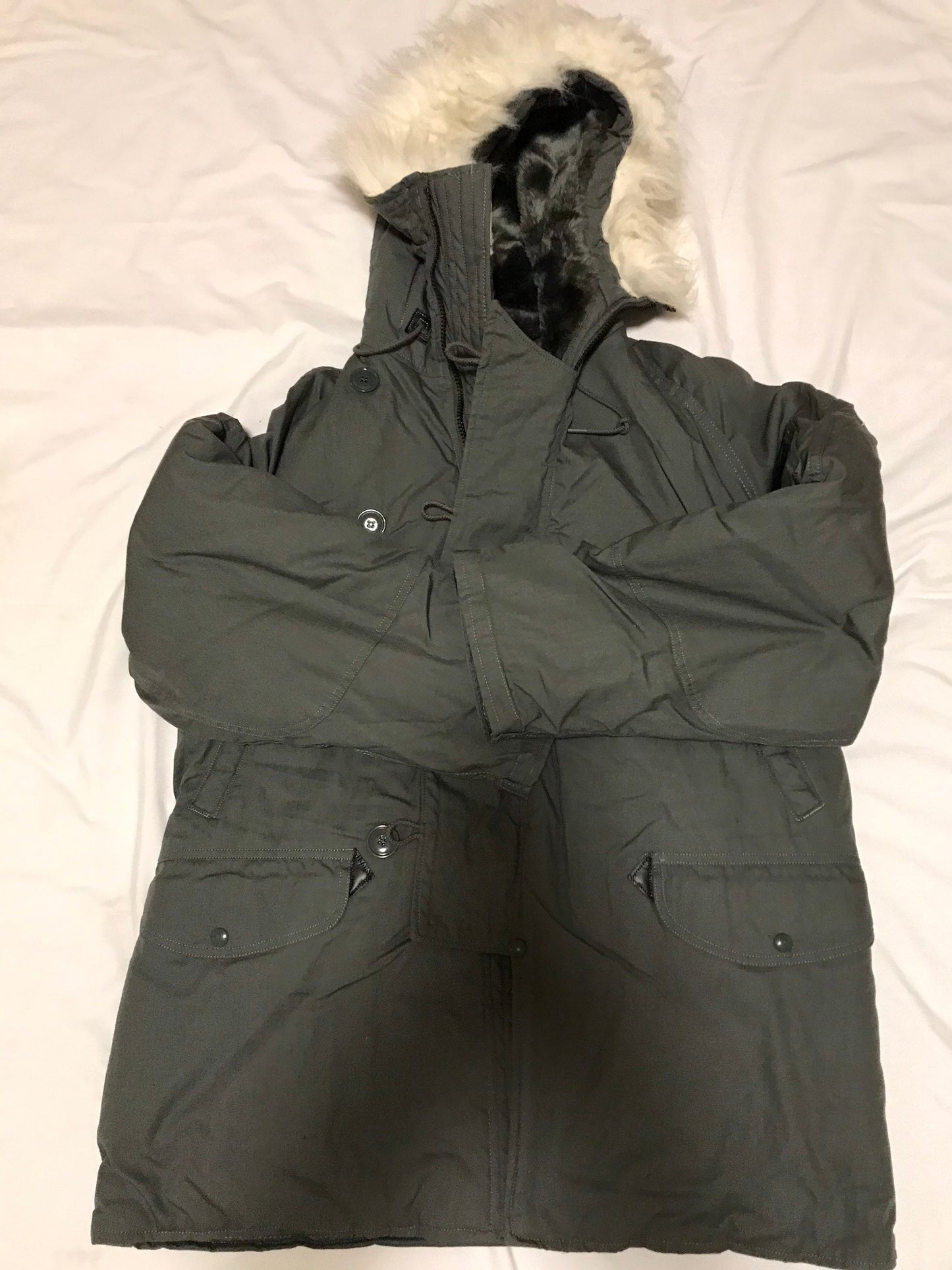 Genuine US military extreme cold weather vintage N3B parka jackets ,XS. Small, medium new