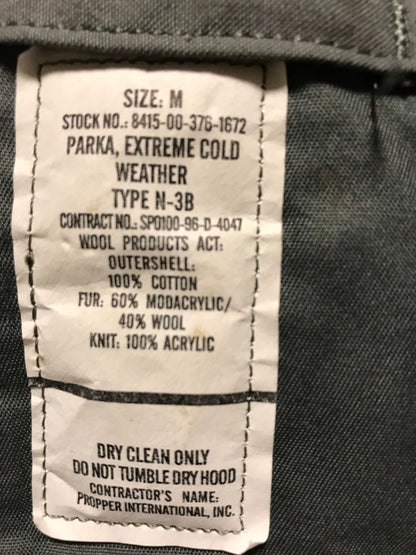 Genuine US military extreme cold weather vintage N3B parka jackets ,XS. Small, medium new