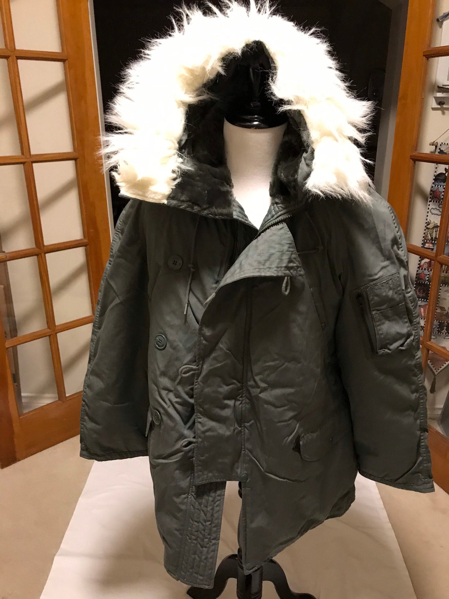 Genuine US military extreme cold weather vintage N3B parka jackets ,XS. Small, medium new