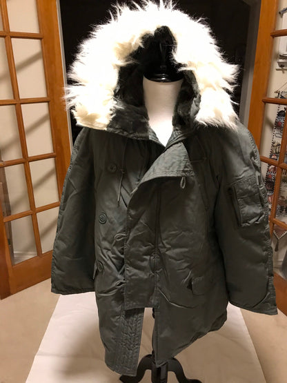 Genuine US military extreme cold weather vintage N3B parka jackets ,XS. Small, medium new