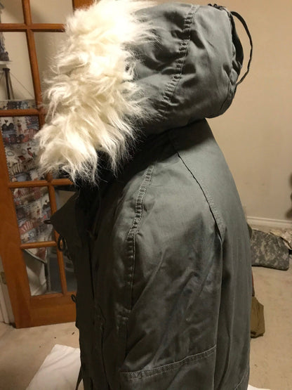 Genuine US military extreme cold weather vintage N3B parka jackets ,XS. Small, medium new