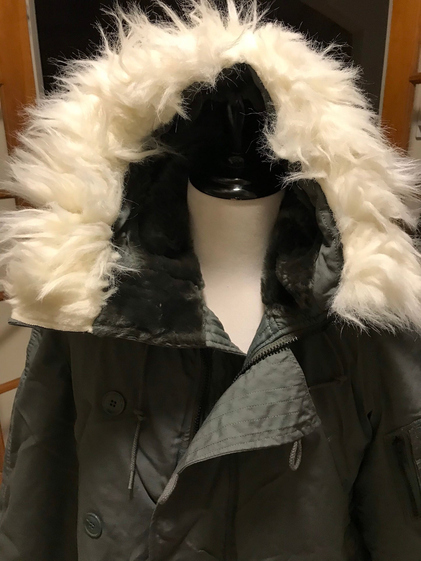 Genuine US military extreme cold weather vintage N3B parka jackets ,XS. Small, medium new