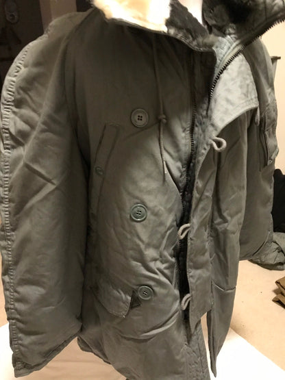Genuine US military extreme cold weather vintage N3B parka jackets ,XS. Small, medium new