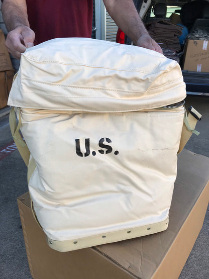 US Military Desert storm era Insulated bag /container for 5 gallon water can New