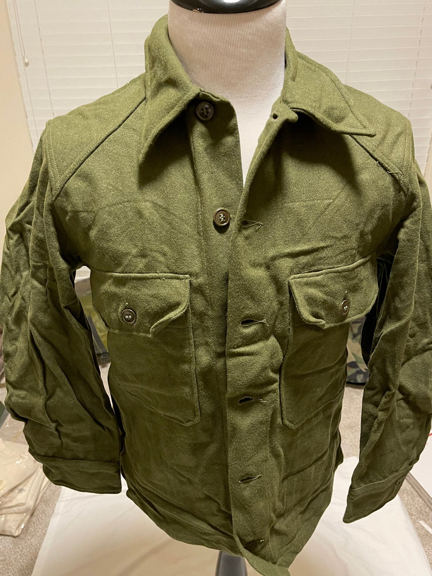 US Military Vintage Olive green 108 Wool Field Shirt M1952 NOS 1953 dated Medium New