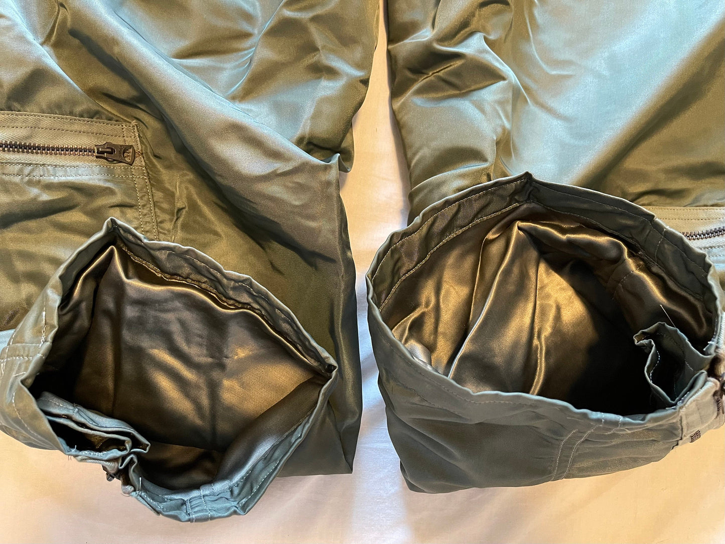 Pre Vietnam dated 1960 USAF CWU-1P Insulated flight Coveralls Large Regular New in mint condition.