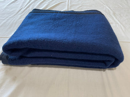 Chinese Military Extreme Cold weather heavy weight blanket navy/ Royal blue New Mint Condition.