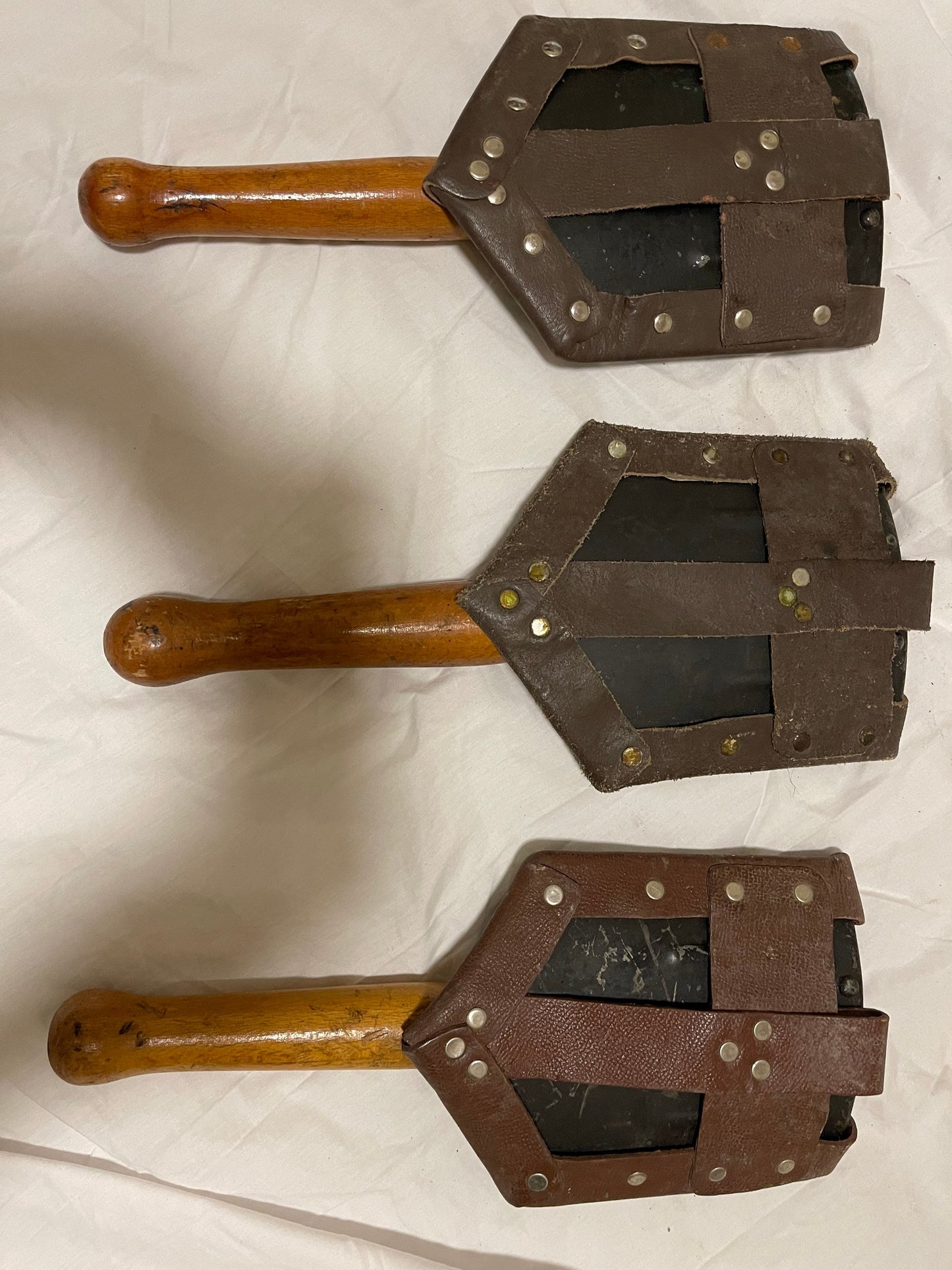Genuine vintage Romanian military shovel/Spade with leather cover/ Camping, outdoors.