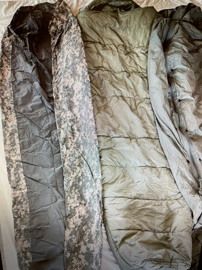 Genuine US Gi Acu digital gortex Modular Sleep system complete 5 pcs. Camping , Outdoor recreation.