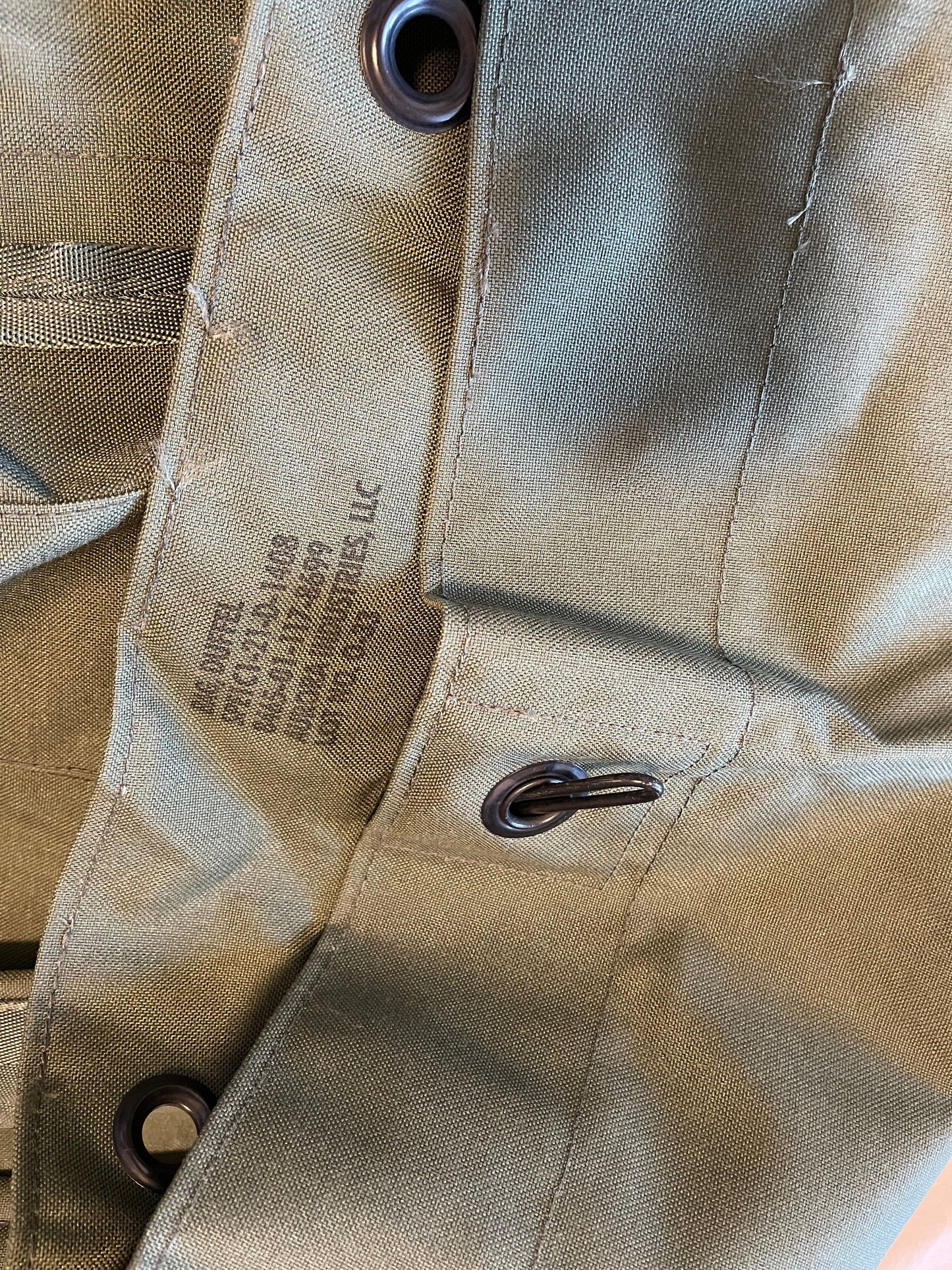 Genuine US GI Cordura Nylon duffle bag/ Sea bag / back packing luggage and outdoor recreation.
