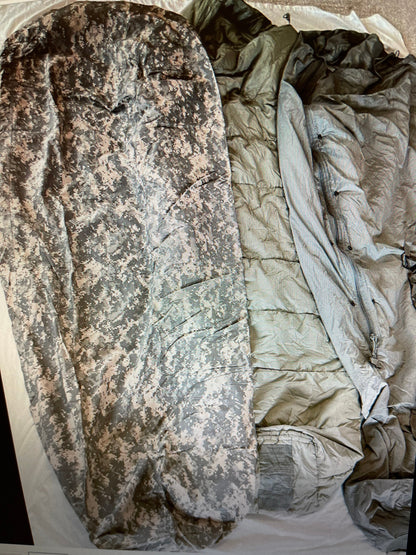 Genuine US Gi Acu digital gortex Modular Sleep system complete 5 pcs. Camping , Outdoor recreation.