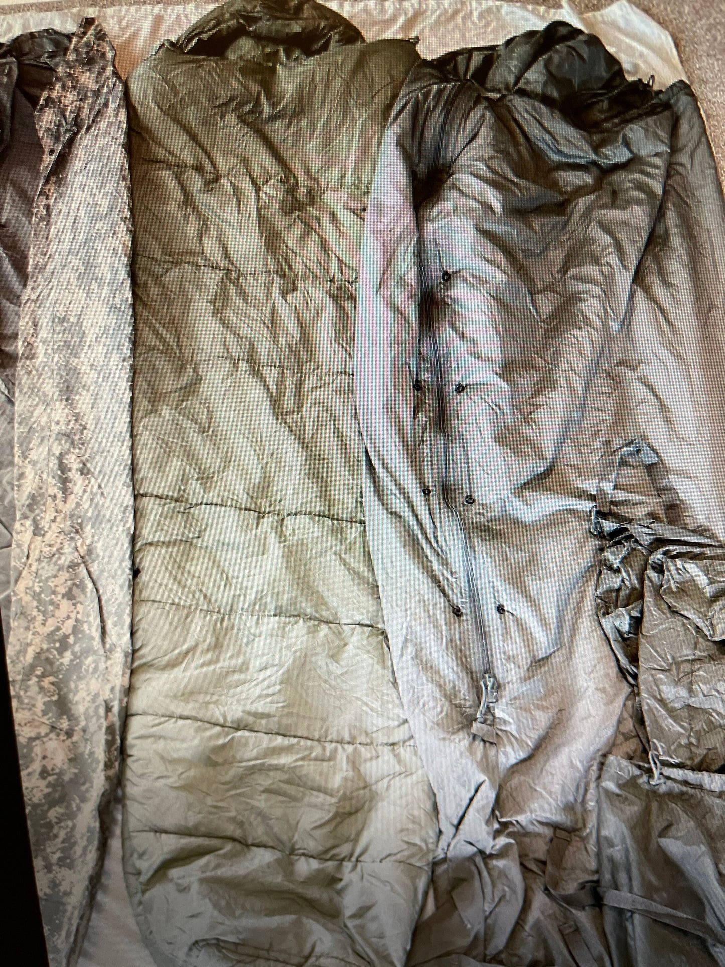 Genuine US Gi Acu digital gortex Modular Sleep system complete 5 pcs. Camping , Outdoor recreation.