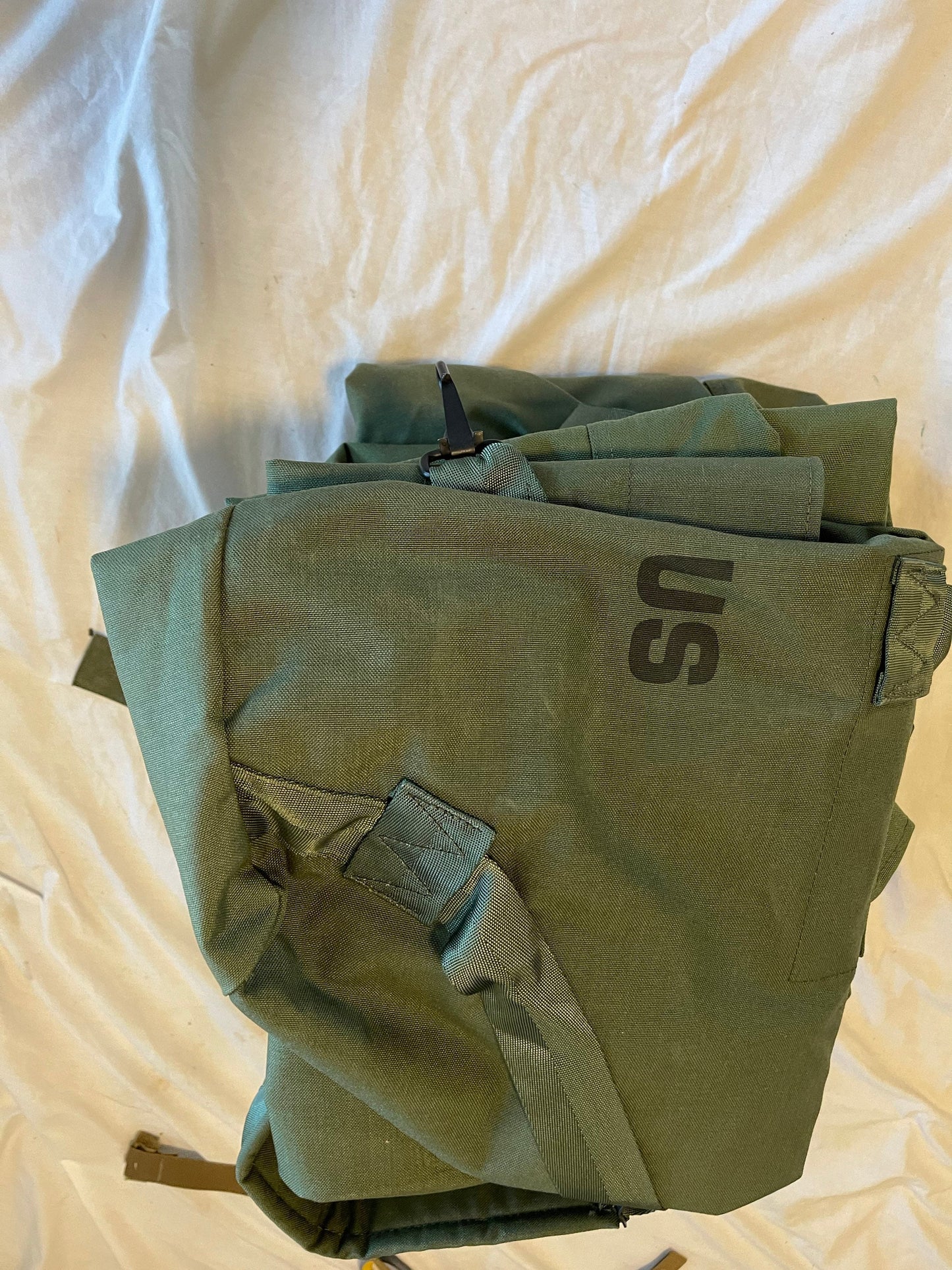 Genuine US GI Nylon Cordura duffle bag/ Sea bag, Camping, backpacking and Sport.