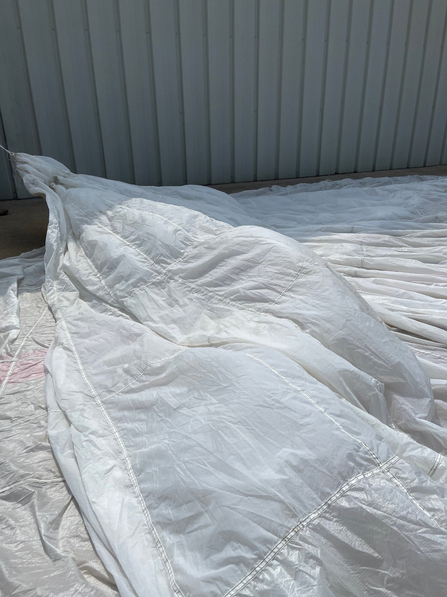 Military 35ft White Round Parachute/photo Shoot, Car/Boat Covers, Canopy and decoration.