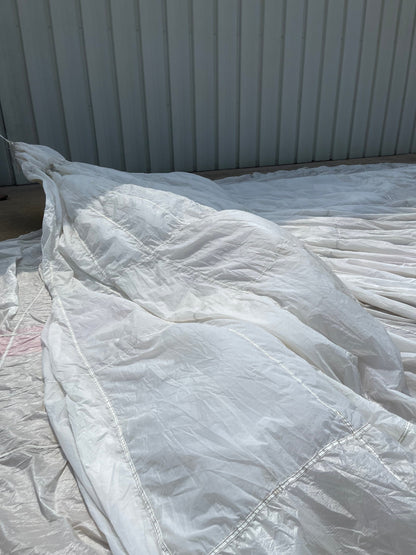 Military 35ft White Round Parachute/photo Shoot, Car/Boat Covers, Canopy and decoration.
