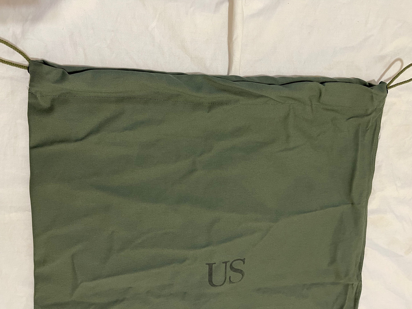 Genuine US Military Laundry bag Army surplus barracks bag stuff sack green drawstring New.