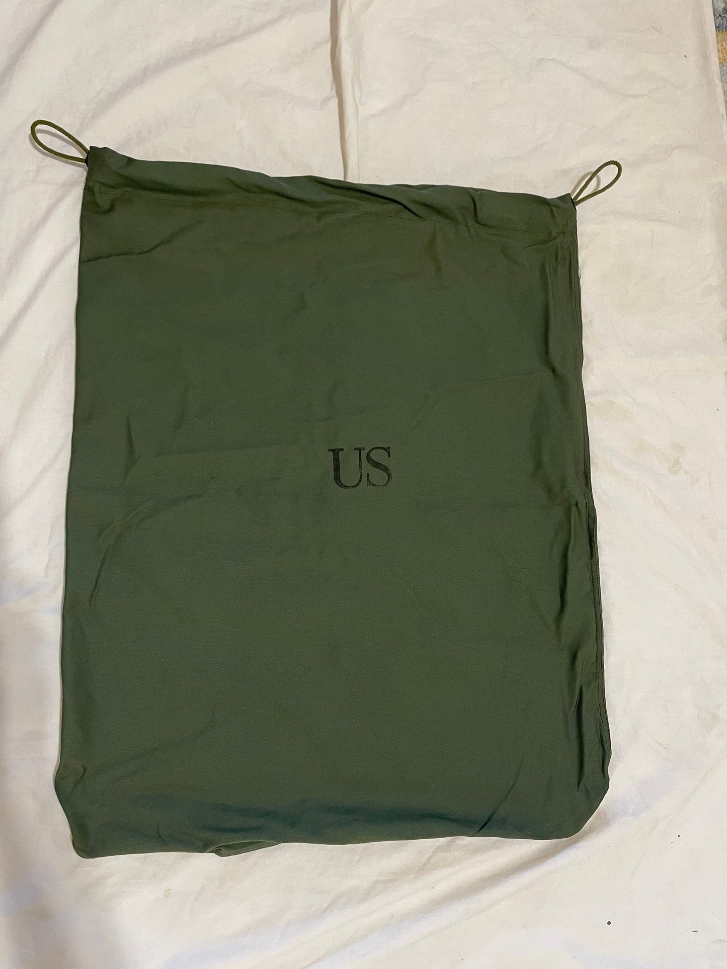 Genuine US Military Laundry bag Army surplus barracks bag stuff sack green drawstring New.