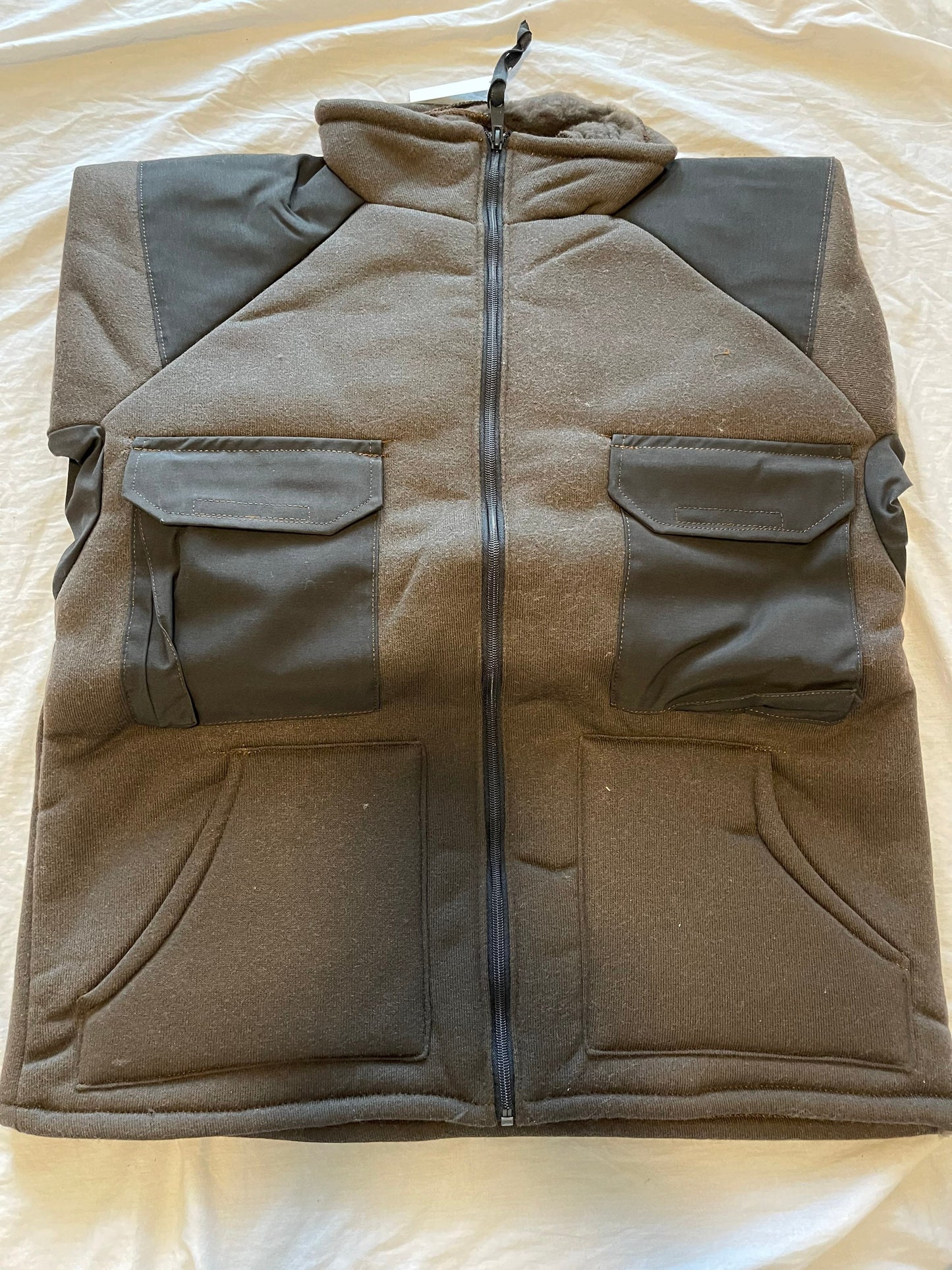 Genuine US Military Vintage Bear suit fleece jacket cold weather ECWCS Brown brand new Large.