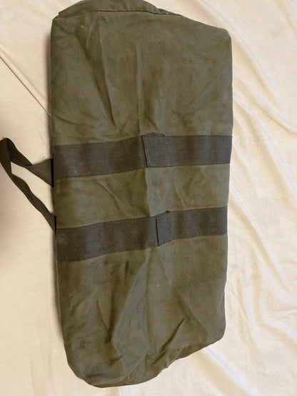 Genuine US Military Air Force Vintage Flyers canvas Parachute Cargo Kit bag sage green with brass or Plastic  zipper.