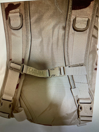 US military Camelbak Ambush 100 OZ. 3 Liters Hydration system, Hiking hunting sports and outdoor activities.