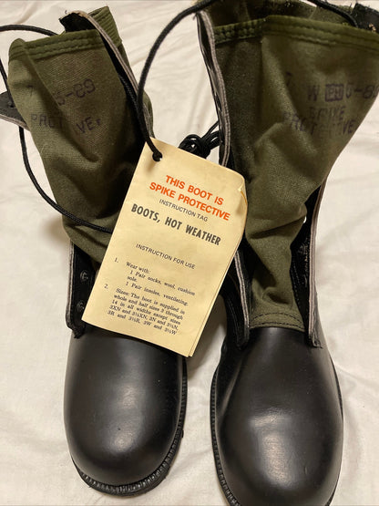 Genuine US military vintage Vietnam Spike Protective jungle boots 7 Wide and 71/2 Wide , New.