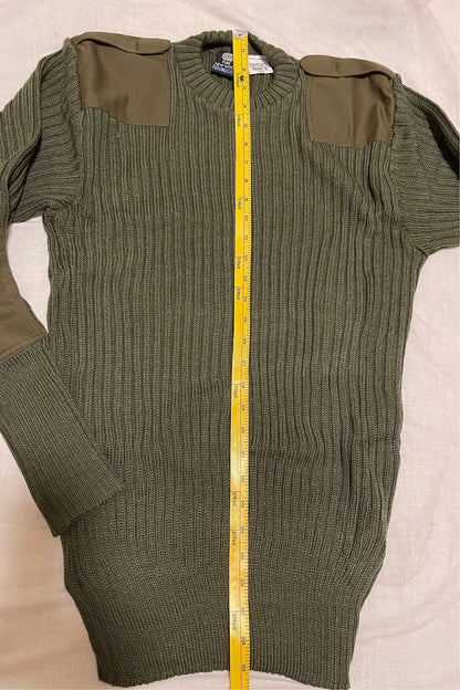 Genuine British Army Vintage 100% Wool Commando Sweater Olive Green dated 1991 New