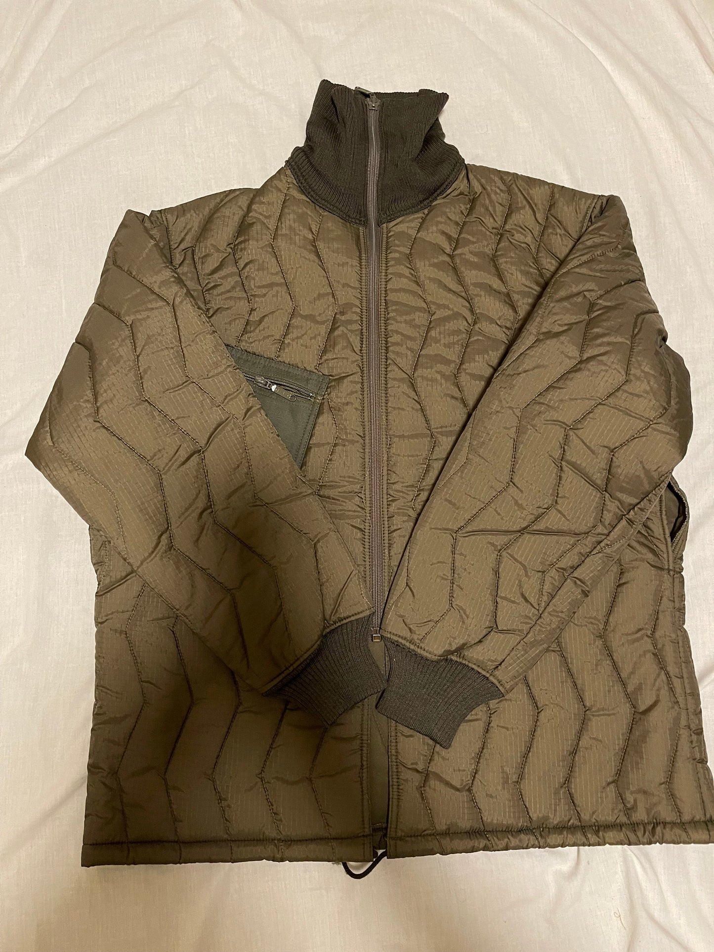 Genuine Vintage German army field jacket parka quilt liner Military issue winter cold weather liner new