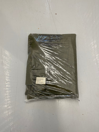 Genuine Vintage US Army 100 % wool blanket Olive drab/Green From Acceptable to New / Unused.