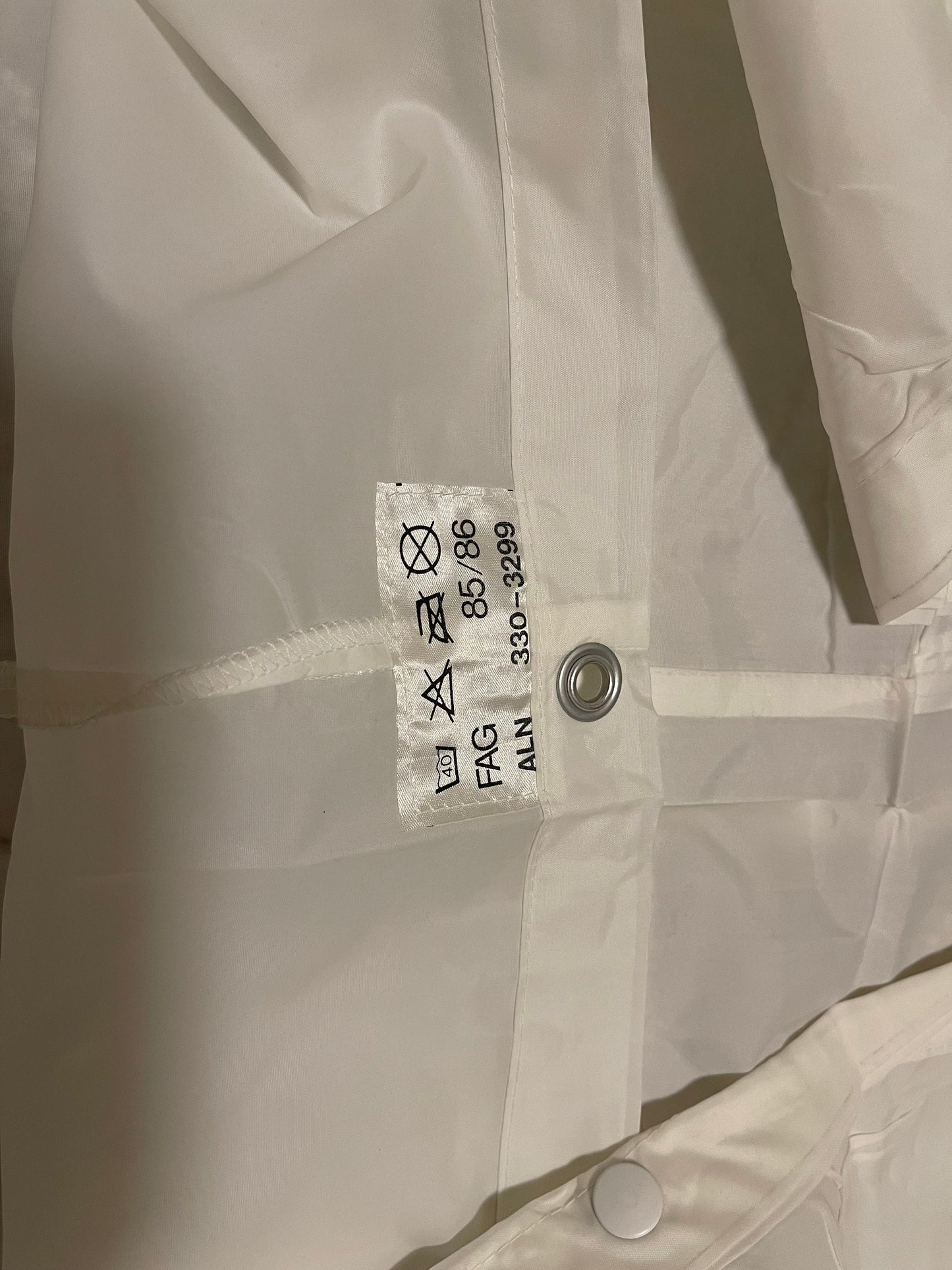 Genuine Vintage White Swiss Army Snow Camouflage Rain Poncho, Impermeable Waterproof New.