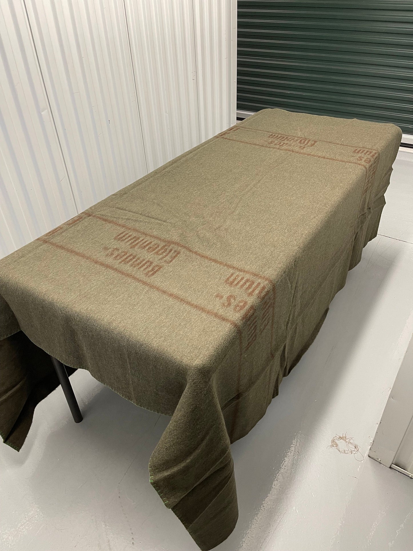 Genuine Vintage West German Army “Bundes- Eugenio” 100% Pure Wool Blanket New Mint.