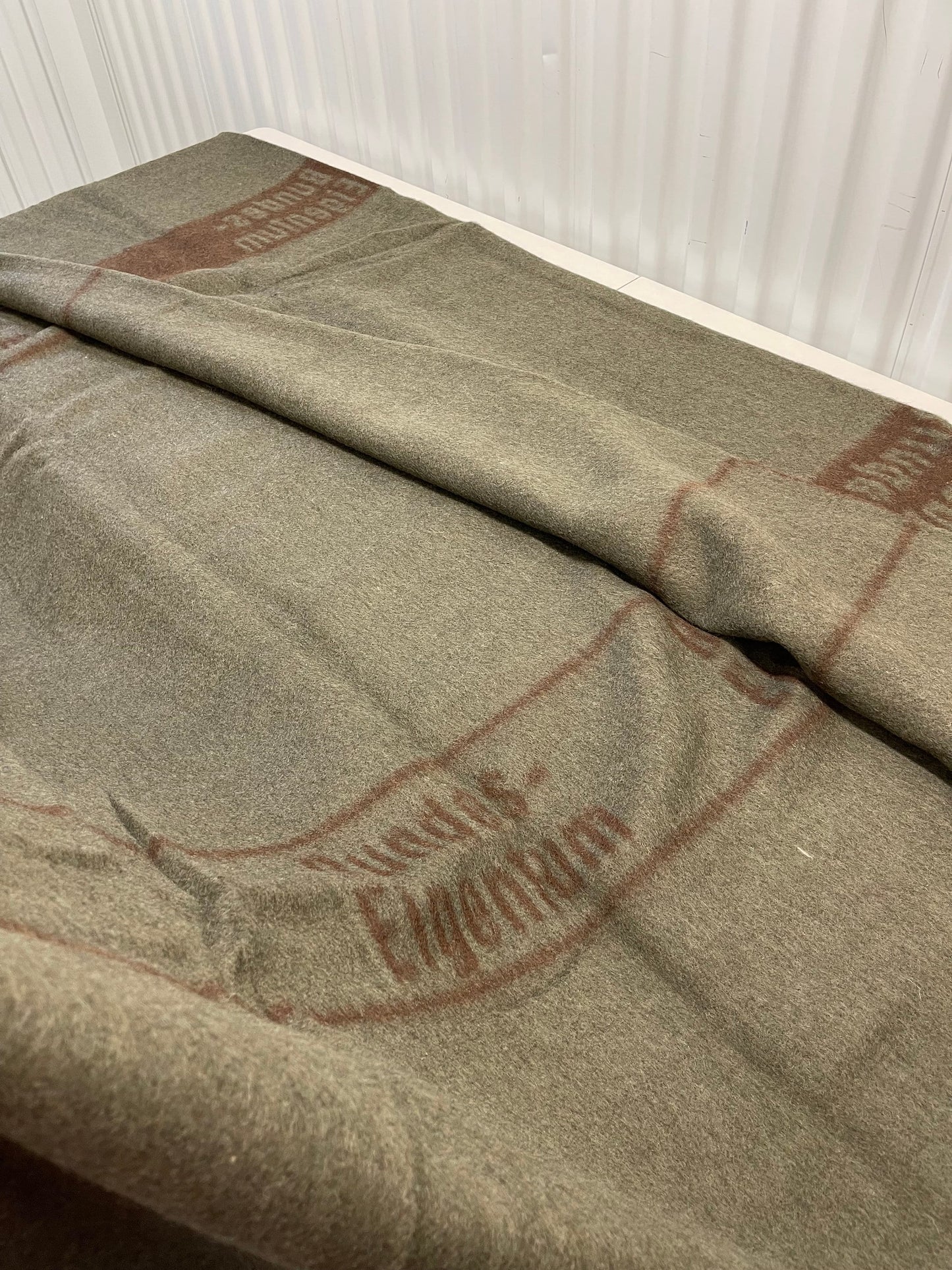 Genuine Vintage West German Army “Bundes- Eugenio” 100% Pure Wool Blanket New Mint.