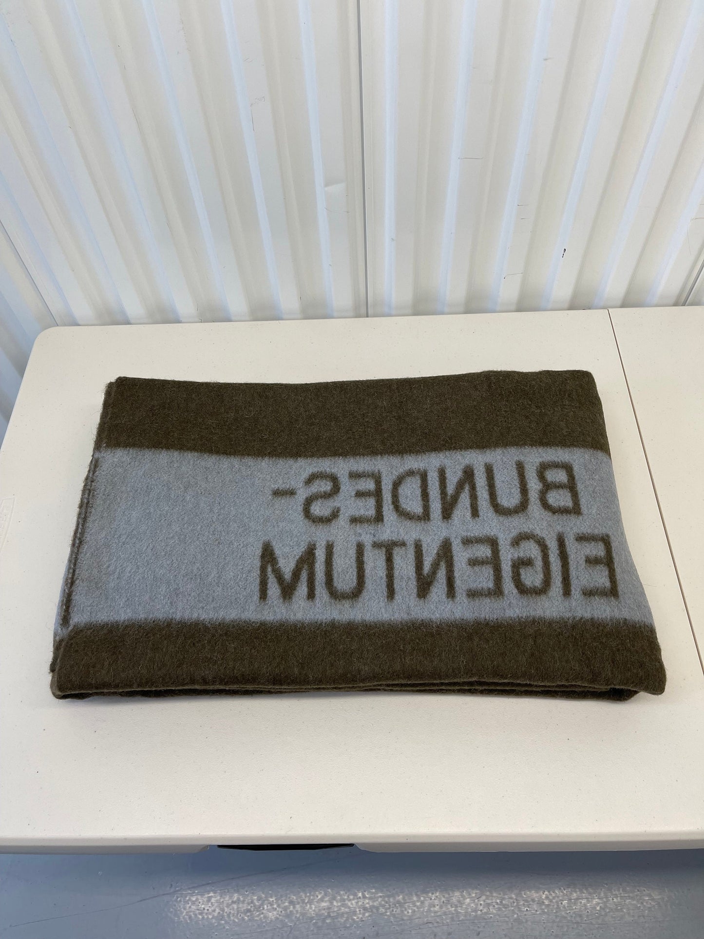 Genuine Vintage West German Army “Bundes- Eugenio” 100% Pure Wool Blanket New Mint.