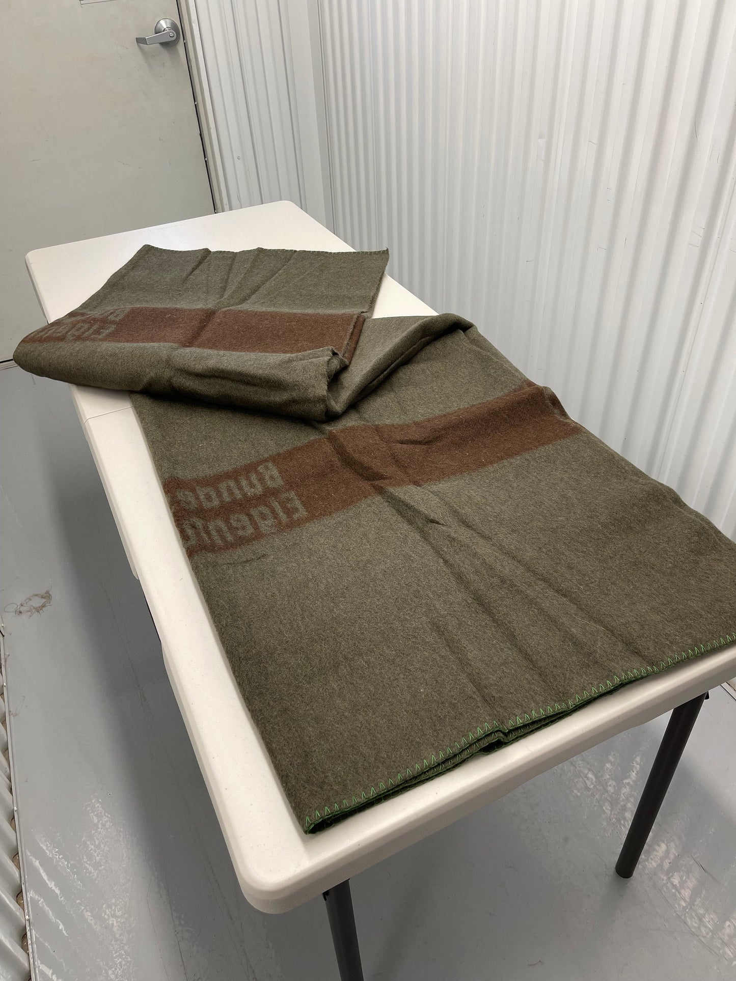 Genuine Vintage West German Army “Bundes- Eugenio” 100% Pure Wool Blanket New Mint.