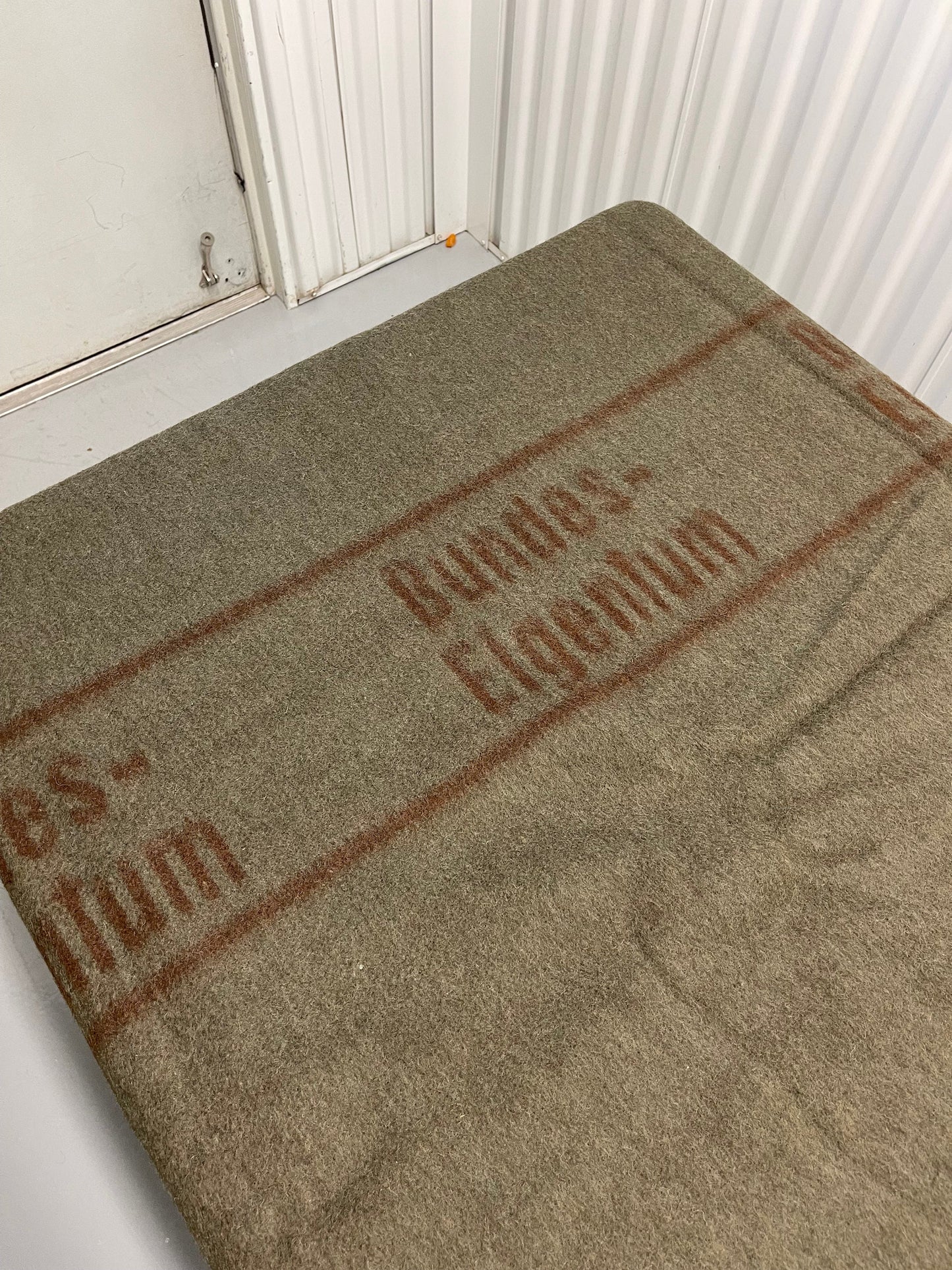 Genuine Vintage West German Army “Bundes- Eugenio” 100% Pure Wool Blanket New Mint.