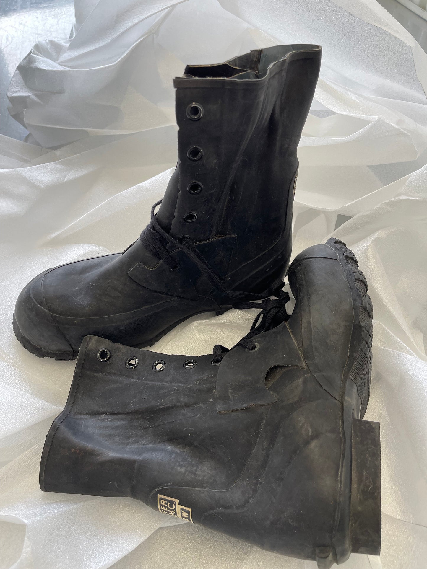 US Military extreme cold weather Micky mouse snow boots without valve