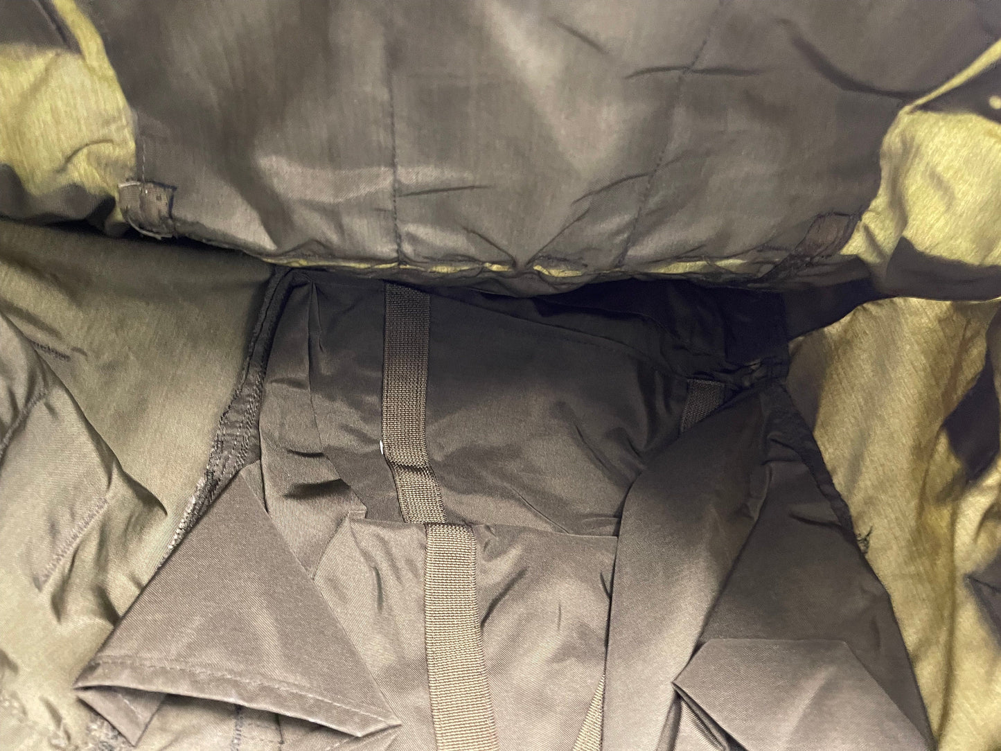 Genuine US Military Vietnam  Vintage Large Alice pack OD green new Mint with used very good Shoulder straps.