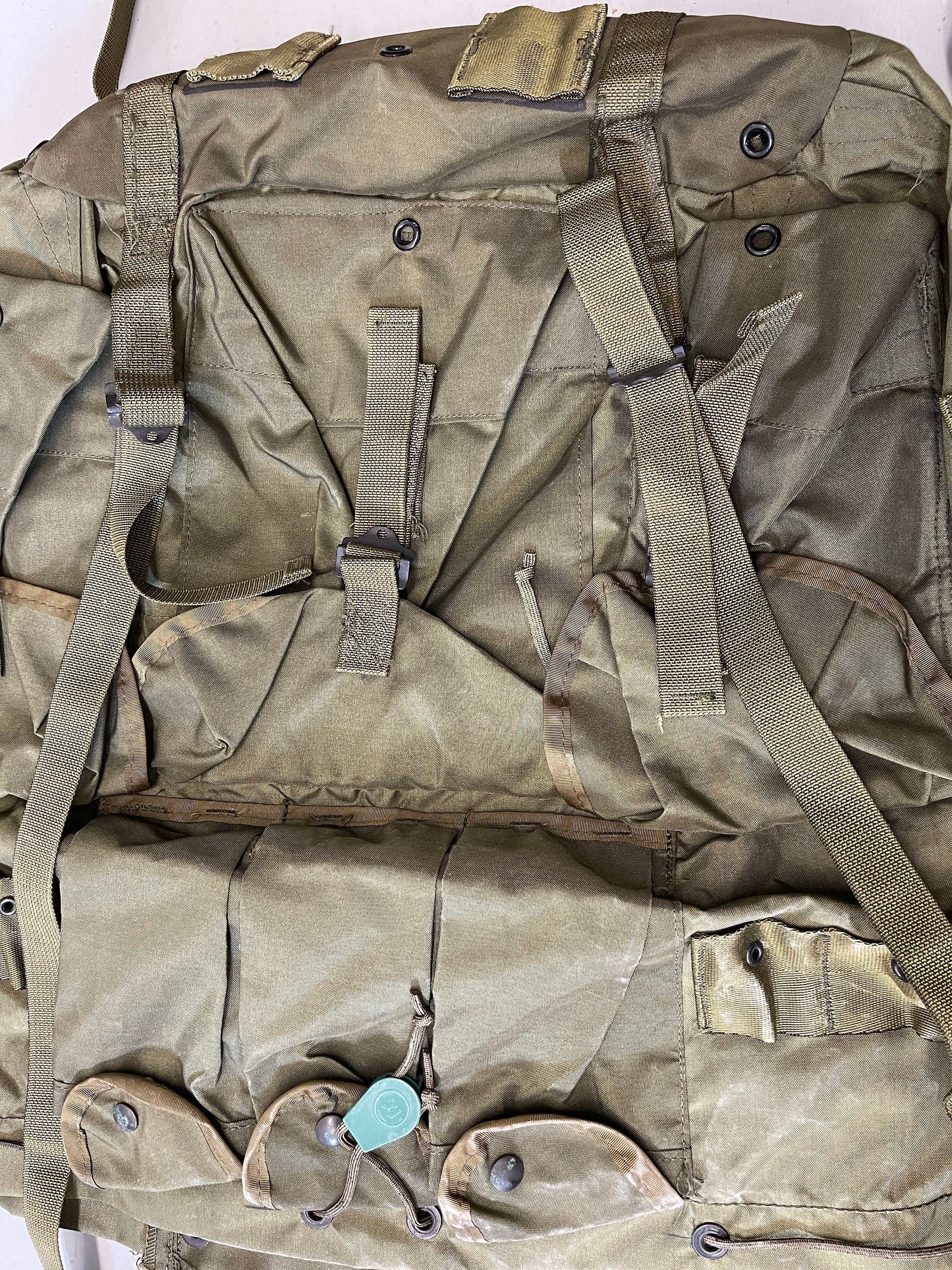 Genuine US Military Vietnam  Vintage Large Alice pack OD green new Mint with used very good Shoulder straps.
