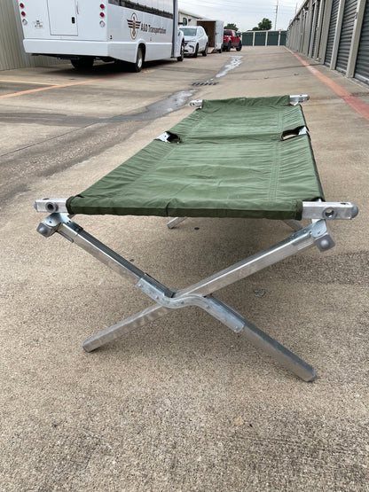 Genuine US military heavy duty steel frame sleeping folding camping cot new with Free US GI Laundry bag