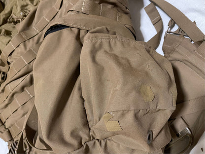 US Military USMC filbe rucksack complete with 2 new Sustainments pouches.