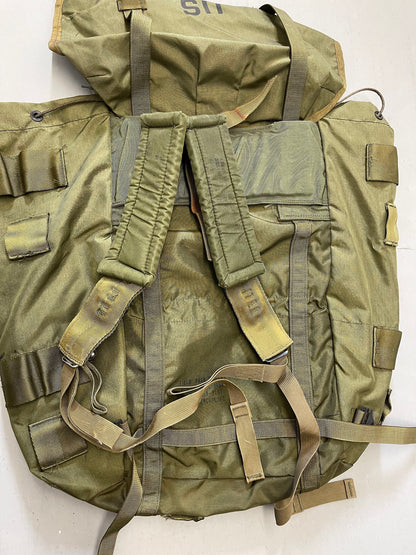 Genuine US Military Vietnam  Vintage Large Alice pack OD green new Mint with used very good Shoulder straps.