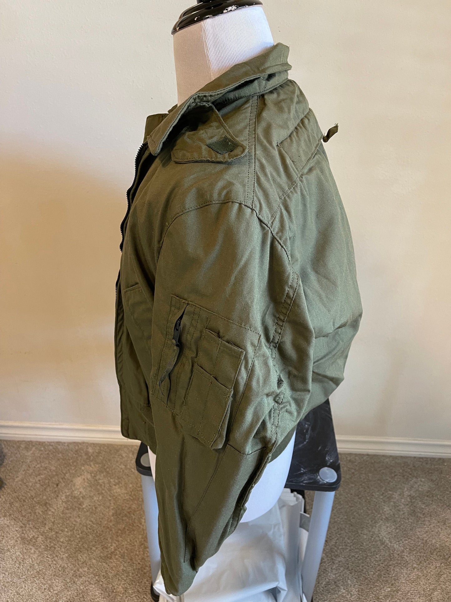Genuine US Gi CVC Tankers jacket cold weather high temperature resistant Small Regular Brand new
