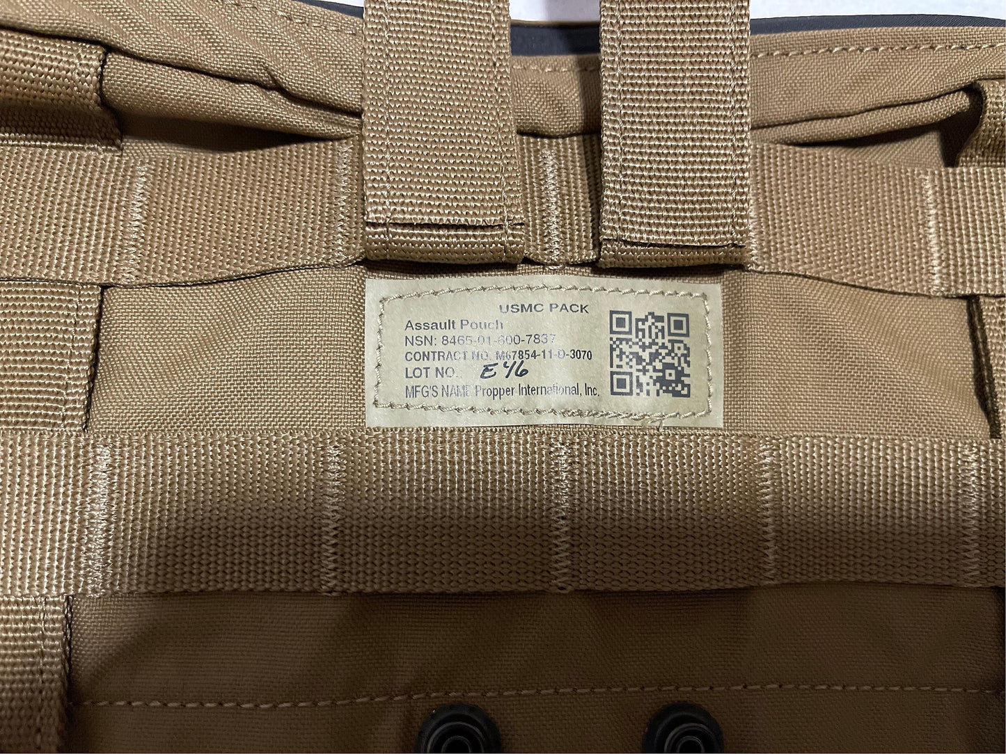 New Eagle/ Propper Ind. USMC filbe assault pouch coyote brown molle CIF NIP.