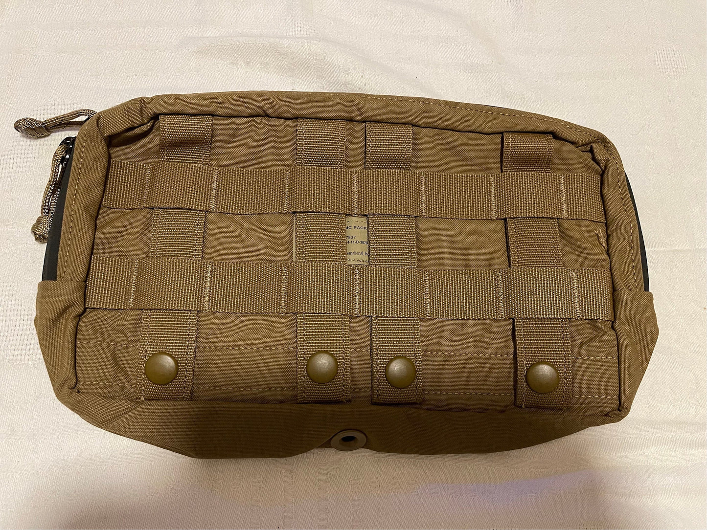 New Eagle/ Propper Ind. USMC filbe assault pouch coyote brown molle CIF NIP.
